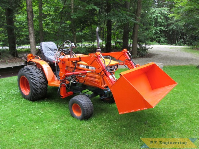 Art R. Kubota B6200E loader | Kubota B6200E loader right side by Arthur R., Torrance, Ontario, CN (2)