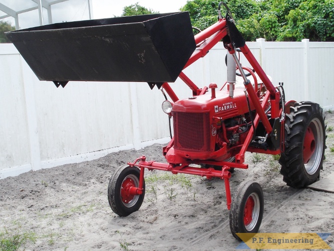 Bill M., Lehigh Acres, FL 1948 Farmall Cub Loader | 1948 farmall cub loader bucket raised