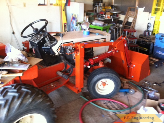 Mike F., Langley, B.C. Canada simplicity 9020 power max loader | simplicity powermax 9020 compact tractor loader right side