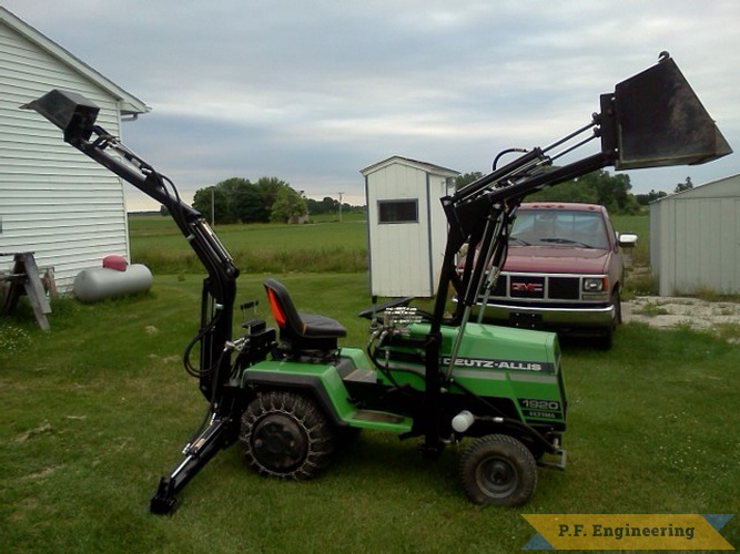 Steve P. Oostburg, WI Deutz Allis loader backhoe | Deutz-Allis 1920 backhoe loader bukckets up by Steve P., Oostburg, WI