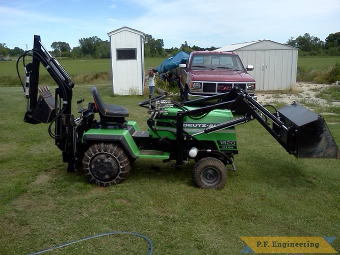 Steve P. Oostburg, WI Deutz Allis loader backhoe | Deutz-Allis 1920 backhoe loader right side by Steve P., Oostburg, WI