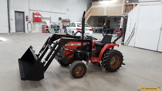 Justin F. SK, Canada Massey ferguson 1010 loader