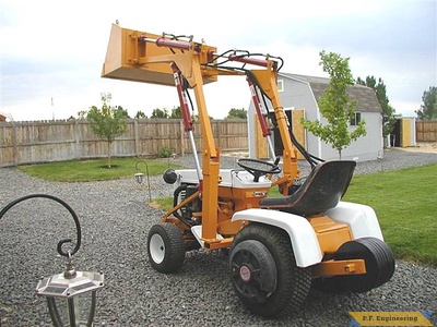 Gilson 16 HP garden tractor front end loader_3