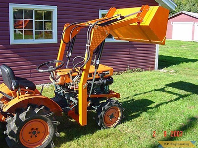 Kubota B7000 compact tractor loader_3