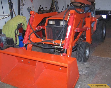 Simplicity Sunstar Garden Tractor loader_1