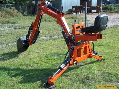 Kubota L3410 compact tractor Micro Hoe_1